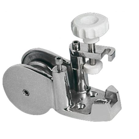 Bow roller with anchor stopper.