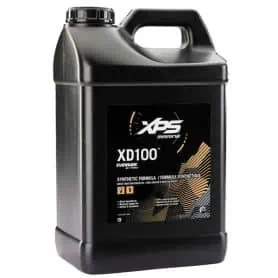 XD100 Evinrude E-TEC 100% synthetic oil for fuel mixture.